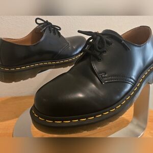 Dr Martens Oxford 11838 Mens Size 8 Black Great Condition